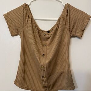 Streetwear Society Off Shoulder Buttoned Satin Material Blouse Size M